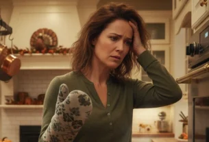 Gas oven broke day before Thanksgiving, emergency same-day oven repair in Atlanta by Appliance EMT, mom cooking breakfast for family